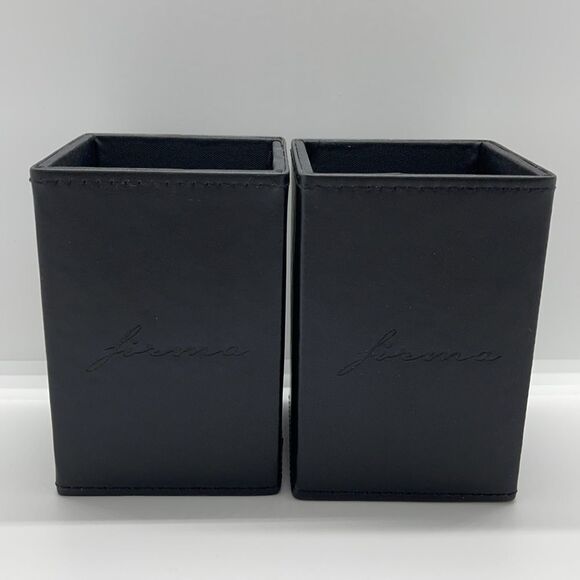 NWT Black Leather Magnetic Box for Makeup Brushes - Picture 2 of 4